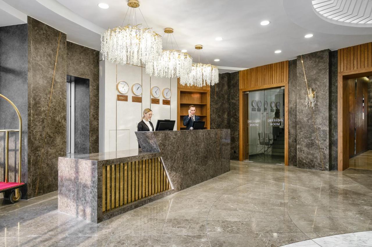 Grand Mildom Hotel Алмати Екстер'єр фото