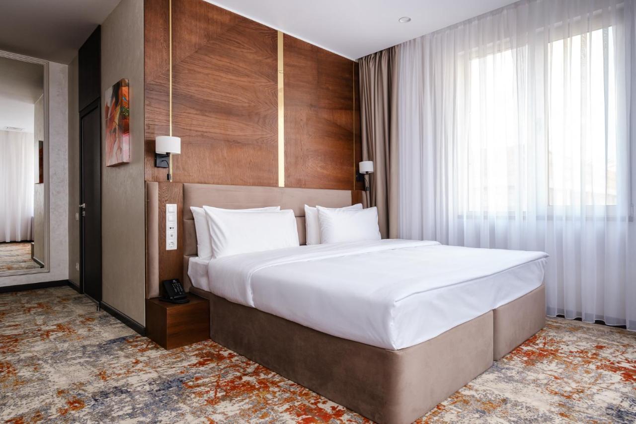 Grand Mildom Hotel Алмати Екстер'єр фото